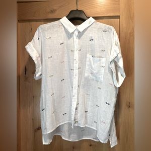 Rails - shortsleeved button front blouse , size medium